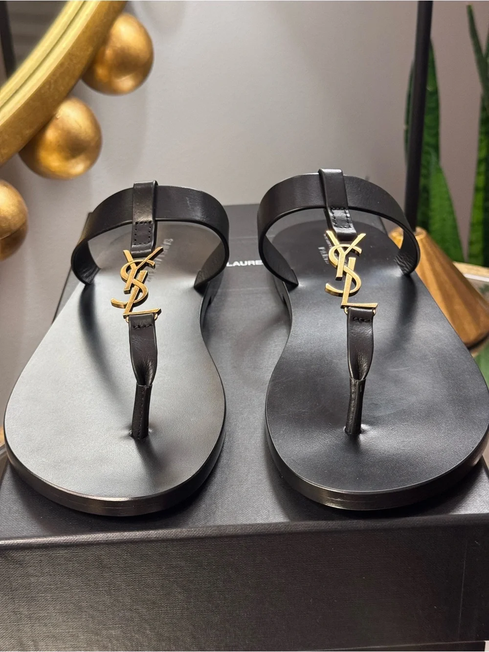 AUTHENTIC SAINT LAURENT Men Cassandre Leather Slides In Black - Size EU 42